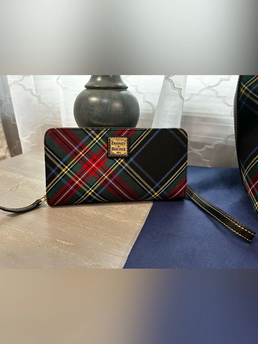 Dooney & Bourke Black Tartan Flynn Tote & Matching Wallet Set - Gently Used